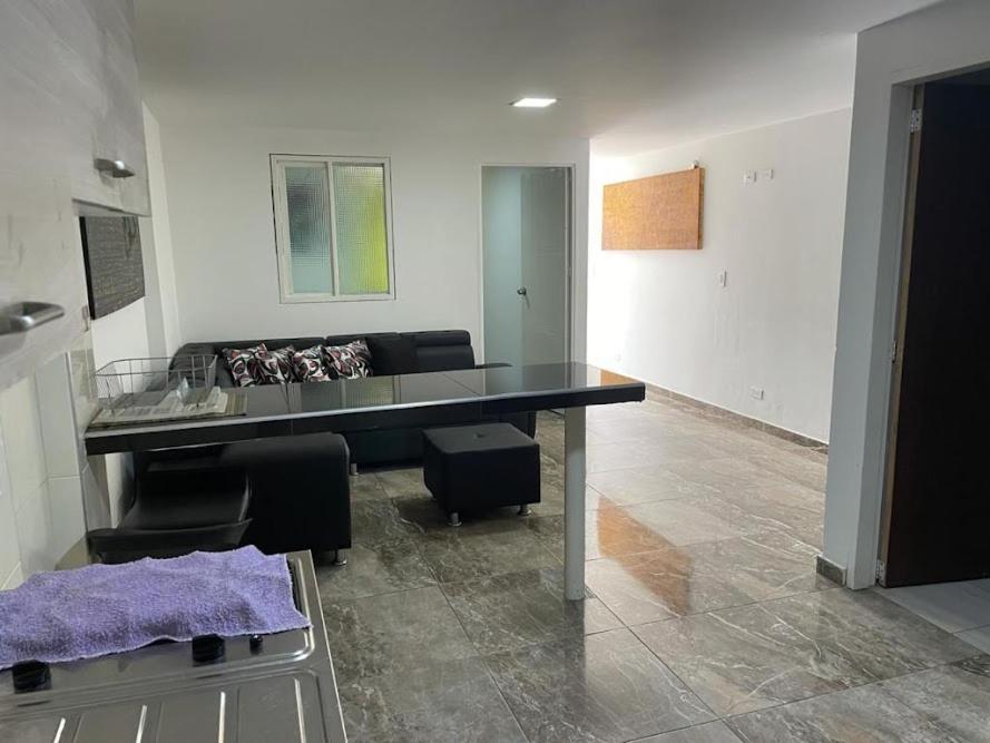 Home To Go Hostal Apartamentos Cali Ngoại thất bức ảnh