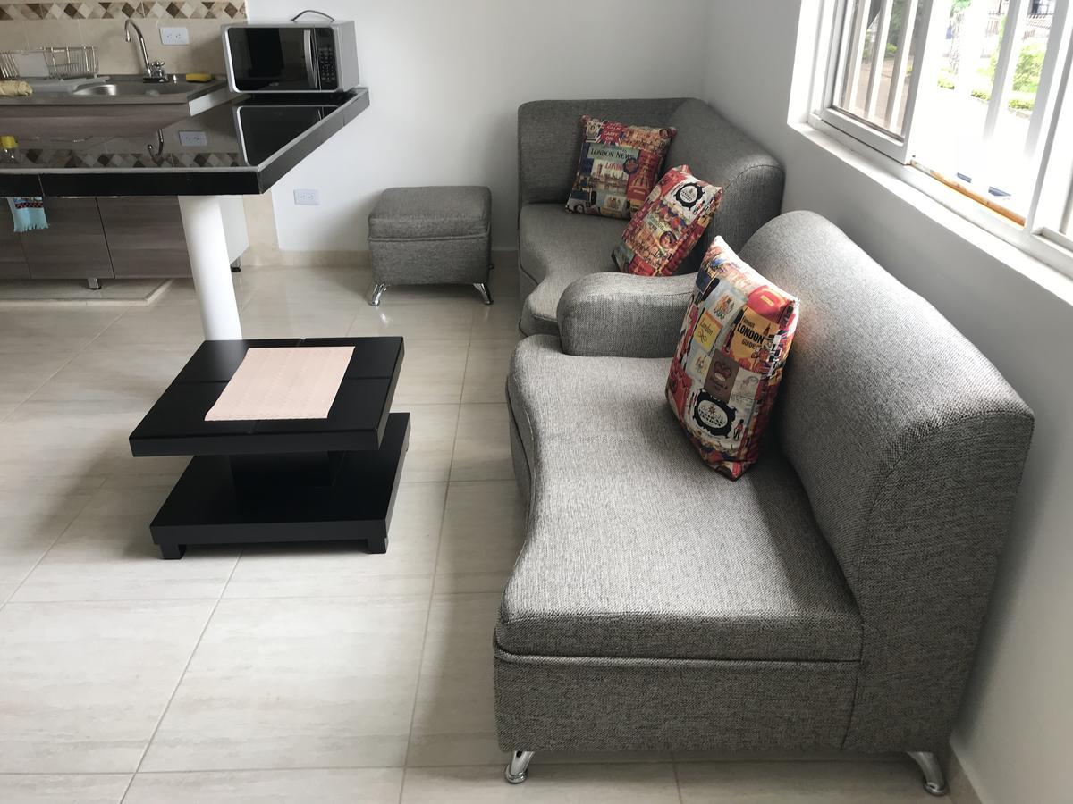 Home To Go Hostal Apartamentos Cali Ngoại thất bức ảnh